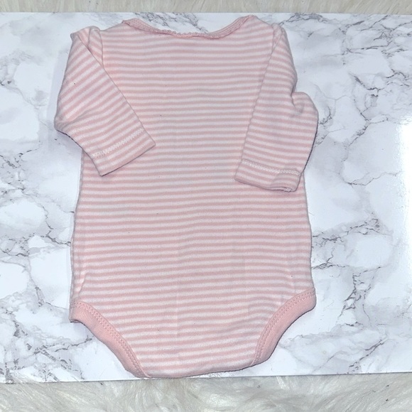 Starting Out Pink Striped Baby one piece with Animal Appliqué size newborn - Picture 5 of 5